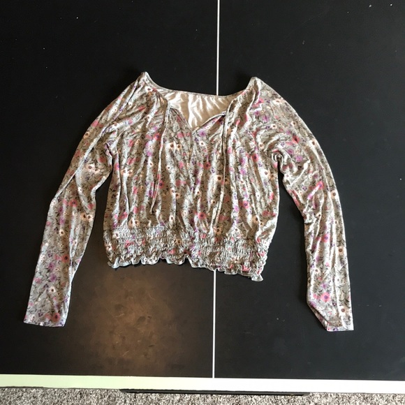American Eagle Outfitters Tops - American Eagle floral top